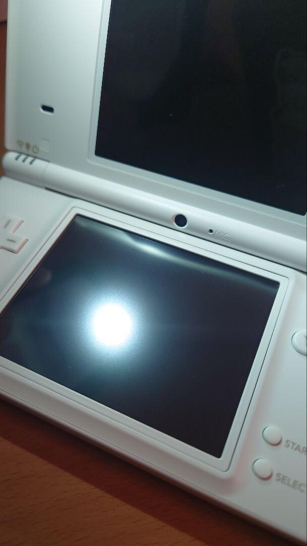 DSi i ホワイト カセット付き DSi i ホワイト カセット付き Nintendo DSi White Console