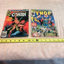 LOT OF 2 MARVEL COMICS GROUP COMIC BOOKS - USA -