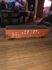 Bachmann 18702 HO Scale Hopper Union Pacific 36255 Bethlehem Steel 100-ton 3 Bay