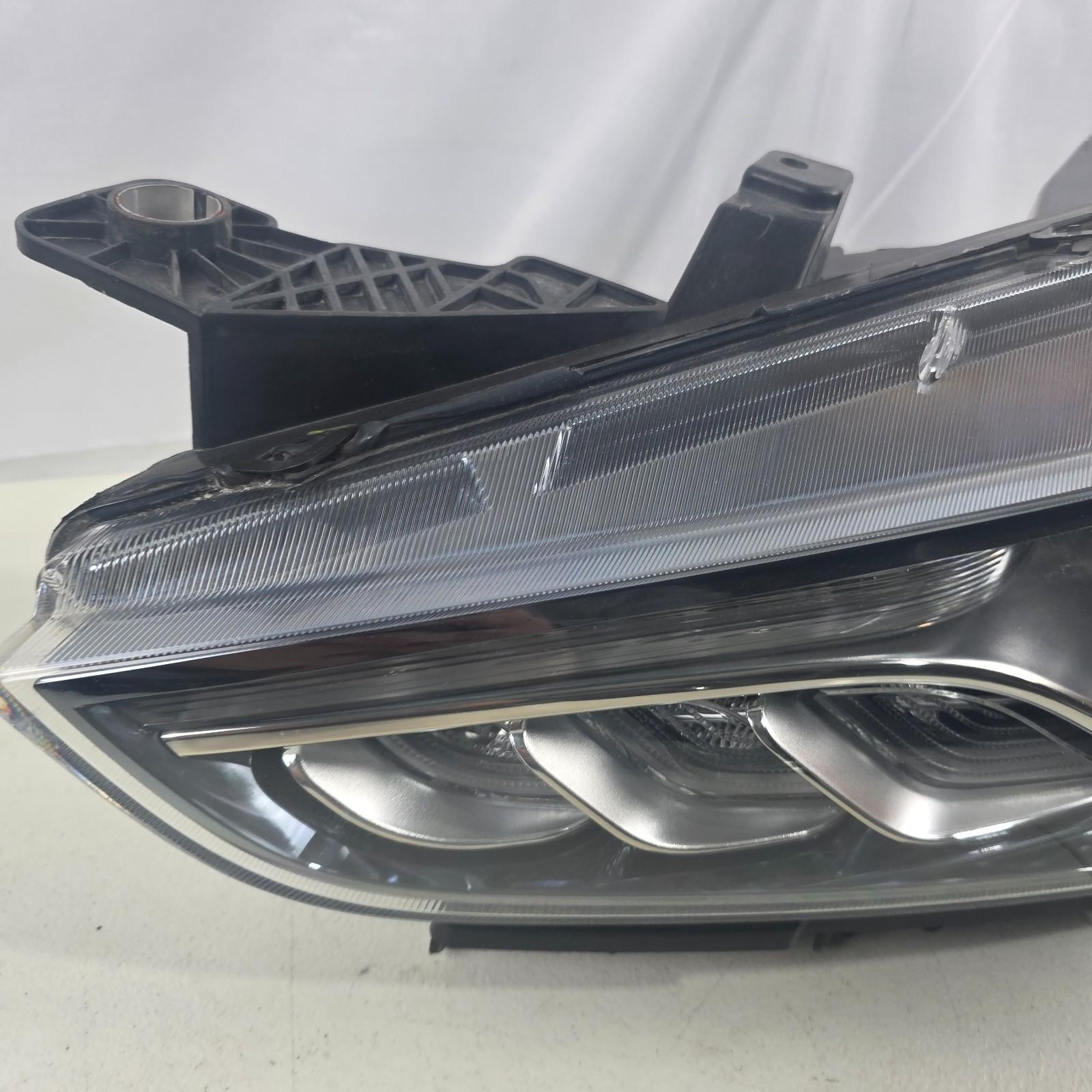 Maserati Ghibli 2014-2017 Left Headlight P/N 670038241