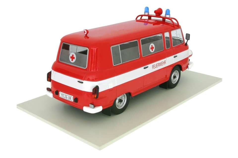 MODELCAR - BARKAS B1000 Feuerwehr der DDR - 1/18 - MOD18010 | eBay