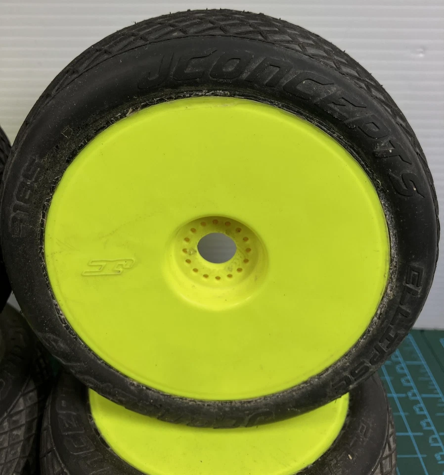 JConcepts 1/8 Buggy Tires on Yellow Dish Wheels 17mm Hex Set of 4 Blue Compound - Image 3 of 4