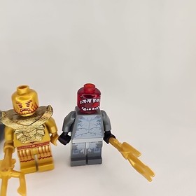 LEGO Gold Poseidon Temple Statue Atlantis Minifigure 7985 + Shark Soldier 