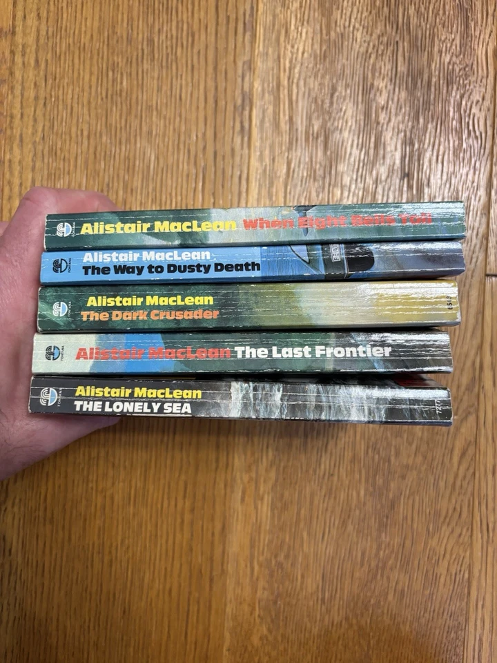 Lot 5 livres Alistair MacLean en anglais - Photo 2/3