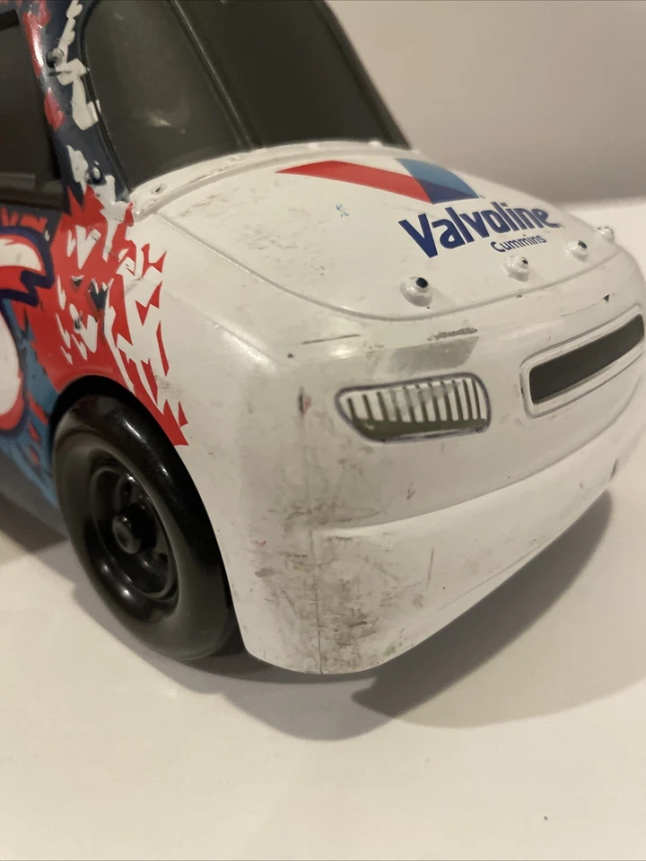 Juguete ERTL 2003 Nascar Little Racers Push N' Roll Mark Martin #6 Valvoline Cummins Foto 3 de 4