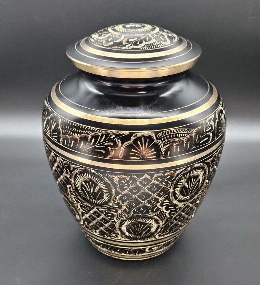 Jarrón contenedor decorativo de latón macizo negro ornamentado grabado a mano HERMOSO Foto 4 de 4