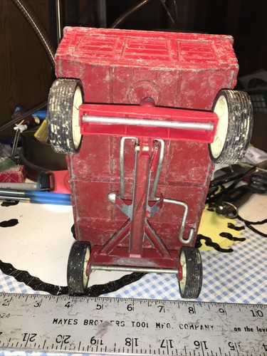 ERTL International Harvester Farm Wagon + Plow IH Farm Implements AS IS - Picture 12 of 14