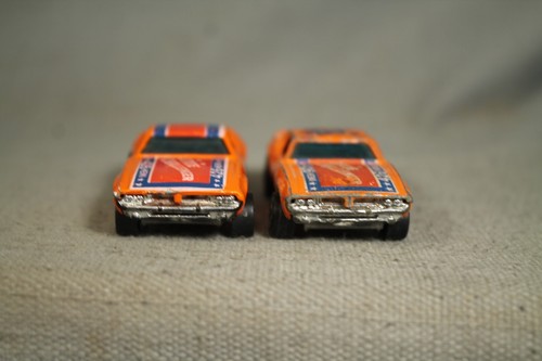 2 Vintage Hot Wheels Dixie Challenger 1970 426 Dodge Hemi - Picture 3 of 10