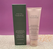 Mary Kay Day Cream Timewise Age Minimize SPF 30 NORMAL TO DRY-Expired 09/22 NIB