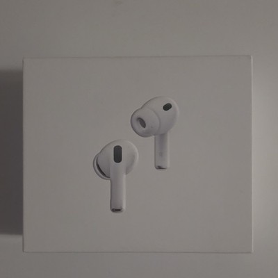 SEALED Apple AirPods Pro 3 White Wireless Bluetooth Earbuds Headphones 2026