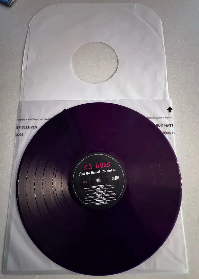 L.A. Guns-Riot On Sunset .The Best Of -Ltd Edition Purple Marbled Vinyl-Record Foto 3 de 3