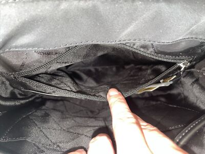 MICHAEL KORS PHOEBE MEDIUM FLAP DRAWSTRING BACKPACK BAG  display picture 1