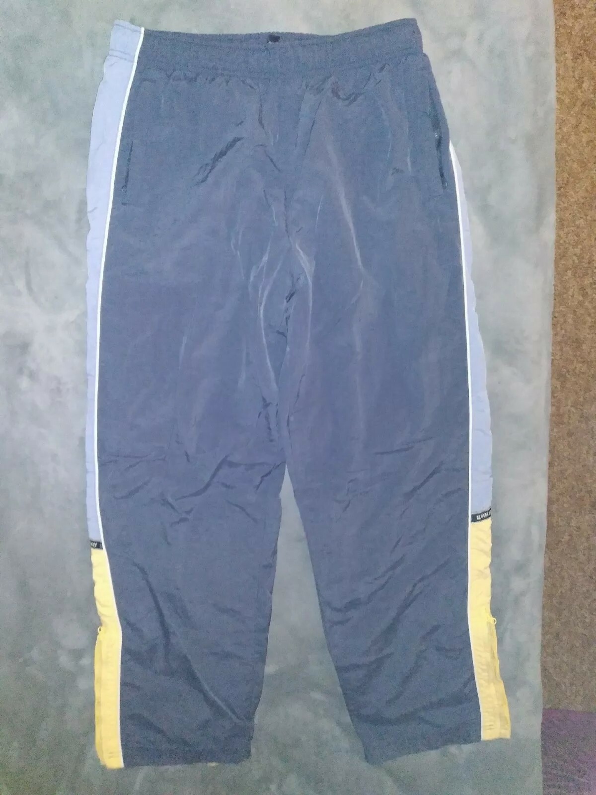 American Eagle Performance Blue & Yellow Athletic… - image 1