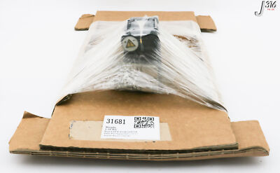 のー 31681 SEW-EURODRIVE SYNCHRONOUS SERVOMOTOR (NEW) CMP40M/BK/KY/RH1M
