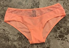 NWT VICTORIA'S SECRET M PEACH ORANGE SATIN SMOOTH LACE RARE HIPHUGGER PANTIES