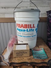 Frabill Bait Station/Aqua Life,Large Aerated Live Bait 6-Gallon ,NOB,Sand Spike.