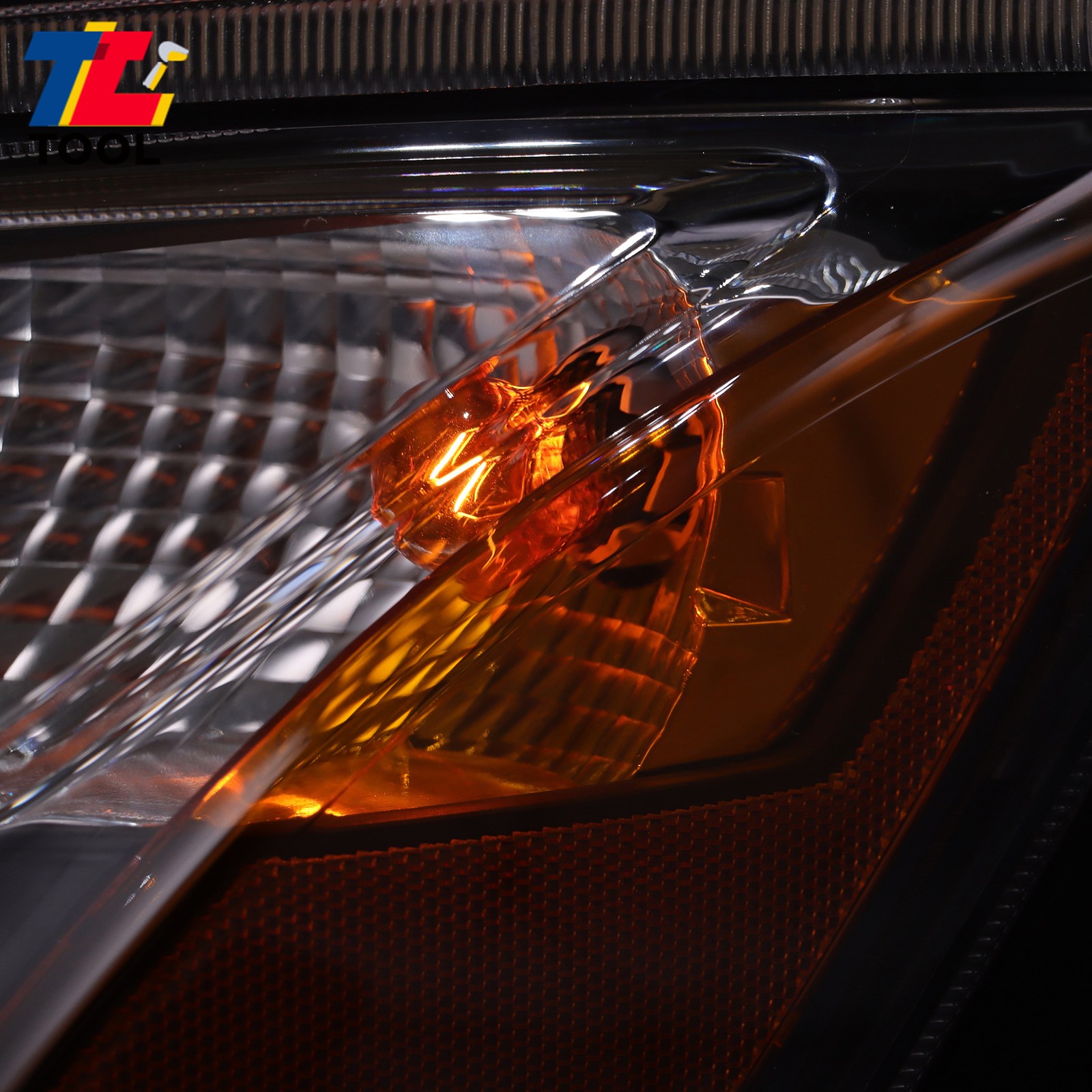 Labwork For Cascadia 2018 - 2023 Headlight with Bulb Pair Left and Right Side