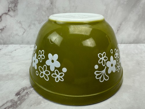 Vintage Pyrex Spring Blossom Crazy Daisy 401 Nesting Mixing Bowl 1 1/2 pt Green - Picture 11 of 14