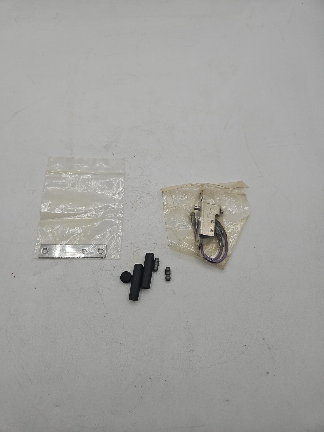 BENTLEY-KIT COURTESY LIGHT (RH2772)