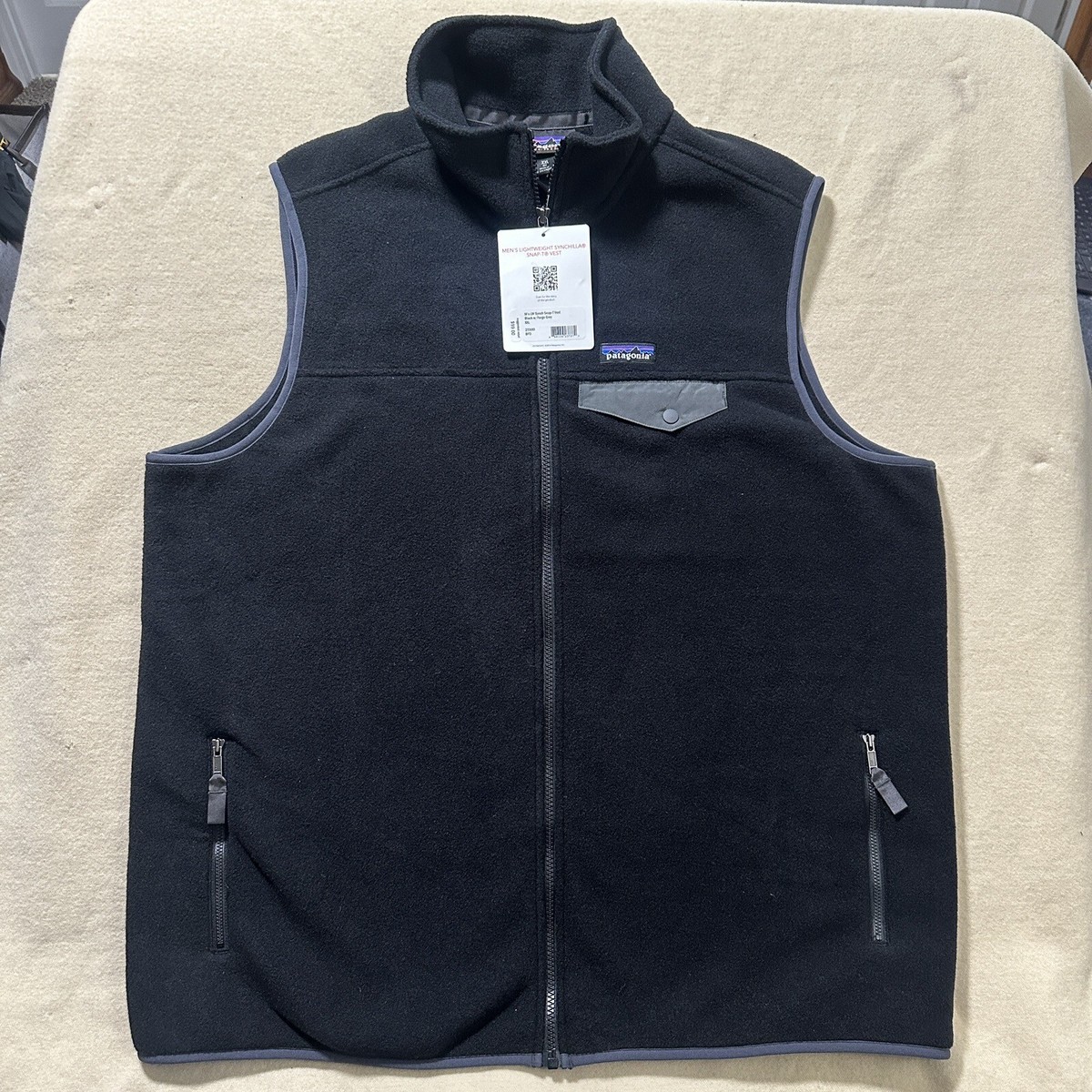 NEW Patagonia Mens Lightweight Synchilla Snap-T Black/forge Grey