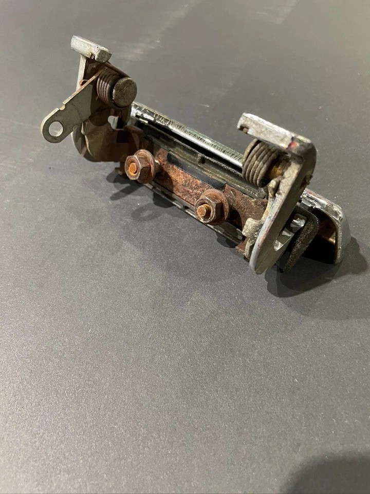 Ford Gran Torino 1972-1976 manija de puerta lateral del conductor puerta delantera original vintage Foto 3 de 4