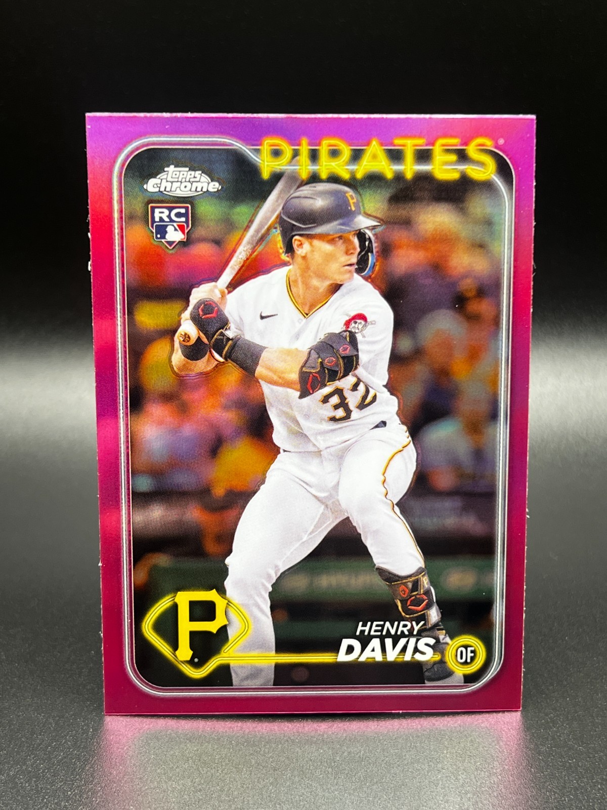 2024 Topps Chrome - Henry Davis #260 Pink Refractor (RC) Pittsburgh Pirates