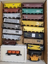 N Scale Mixed Lot Of Freight Cars 19 Cars 
