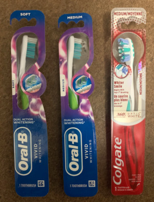 Oral-B Vivid Whitening Soft / Med + Colgate 360 Advanced Med 3x Lot Toothbrushes