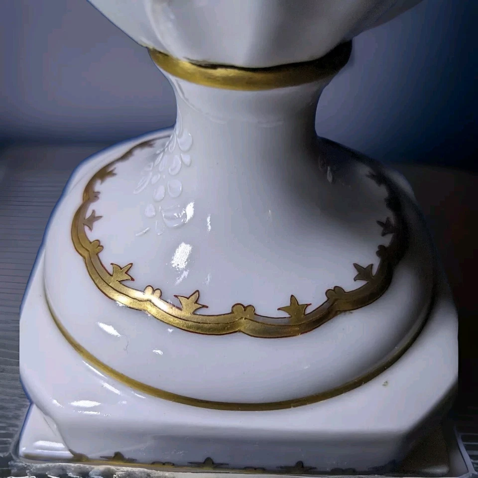 Lámpara de porcelana renacimiento Luis XVI - Porcelaine De Paris - 1890-1910 Foto 3 de 4