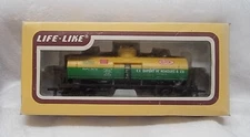 Life Like HO Scale #8523 Tank Car.  Dupont Railroad  New in BOX