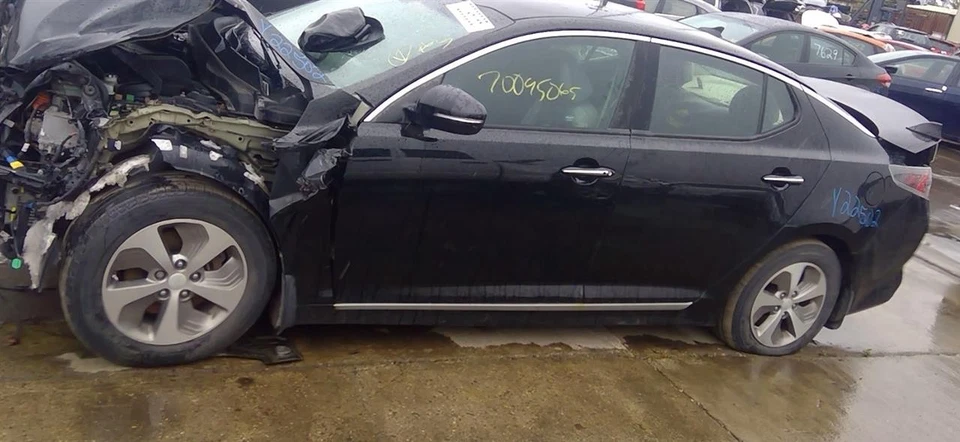 2014 Kia Optima Front Driver Left LH Door Trim Panel in Black & Beige Foto 4 de 4