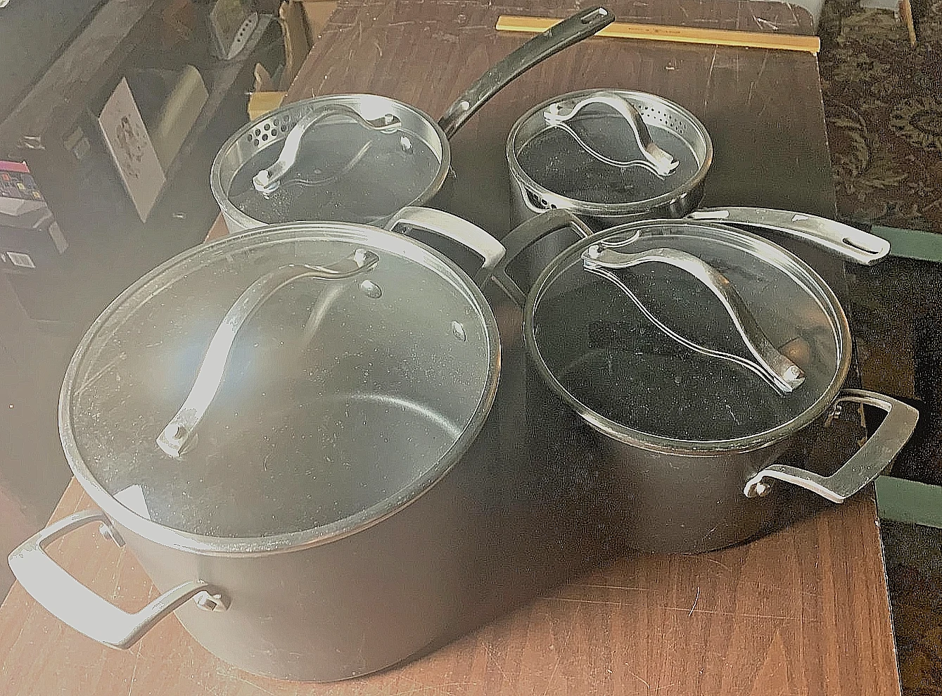 Kirkland Signature Hard Anodized 4 Pots With 4 Lids Quart-2, 3, 4, 8 31926A