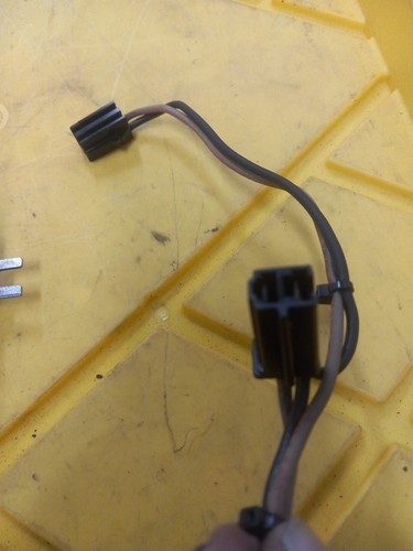 USED 200-4R TCC SOLIENOID HARNESS FOR TRANS THAT HAD FACTORY TEMPERATURE SWITCH - Picture 13 of 14