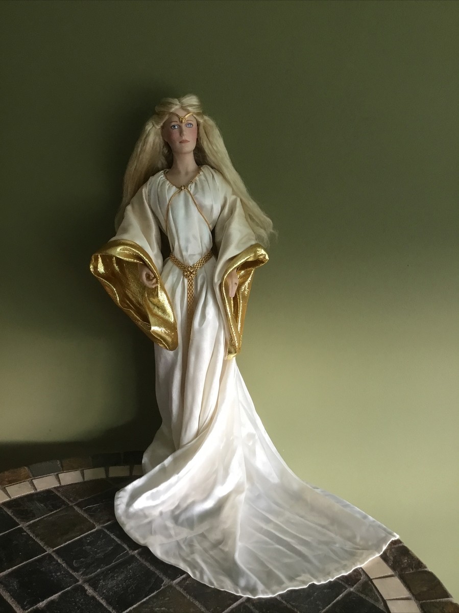 FRANKLIN HEIRLOOM PORCELAIN DOLL QUEEN OF GALADRIEL LORD OF THE RINGS  COLLECTION