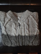 Artesanias YUYAI 100 Wool Hand Knit Cardigan Sweater Made in Ecuador