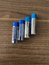 Battery AA 4 pas camelion super Heavy Duty 1.5V  (open box) 4 pcs AA