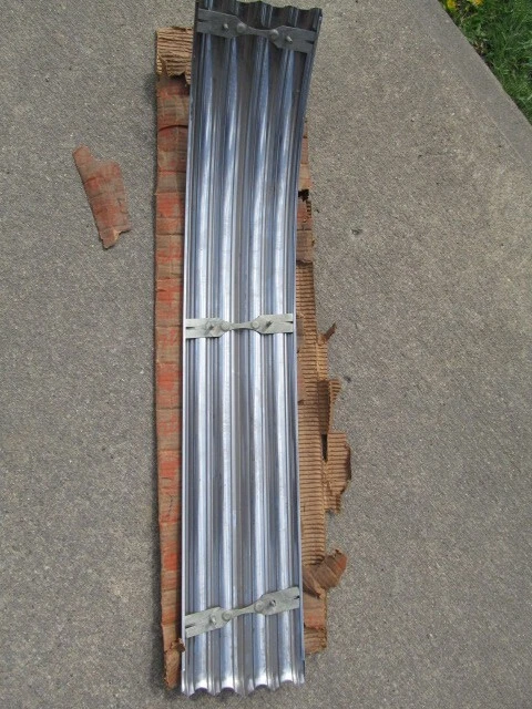 Pontiac Catalina 1951 2 puertas ht y convertible tapa maletero embellecedor cascada nuevo en stock GM Foto 4 de 4