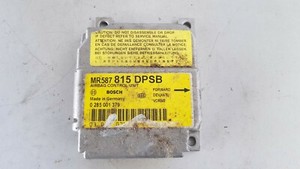 Mitsubishi Airbag Steuergerät MR587815 0285001379