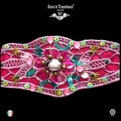 Damen Gürtel High Waist Kunstleder bestickt Makramee Strass Kristalle Perlen Blume