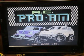 Nintendo R.C. PRO-AM NES COMPLETE Rare Canadian Game/Box Unpunched Hang Tab! D2