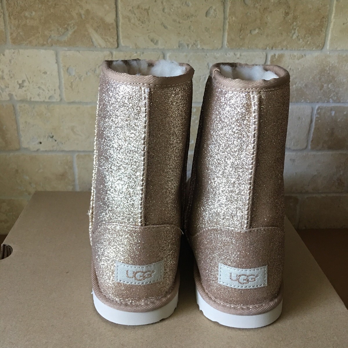 UGG Classic Short II Glitter Sparkle Gold Boots Youth Kids UGG Classic Short II Glitter Sparkle Gold Boots Youth Kids