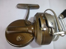 Énorme Lot De Pièces Détachées Pour Moulinets De Pêche Anciens, Vintage