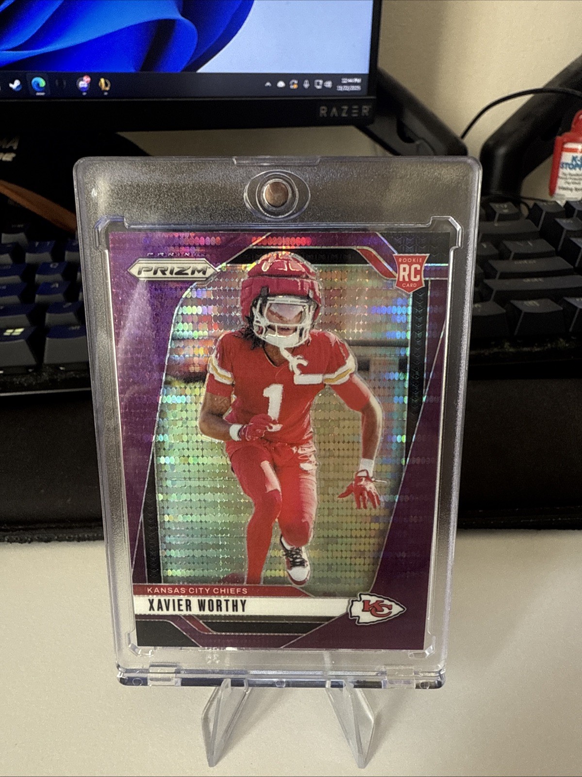 2024 Panini Prizm - Rookies Xavier Worthy #399 Purple Pulsar Prizm (RC)