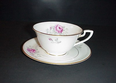 Royal Worcester Z2261 Worcester Rose Cup & Saucer Antique Signed