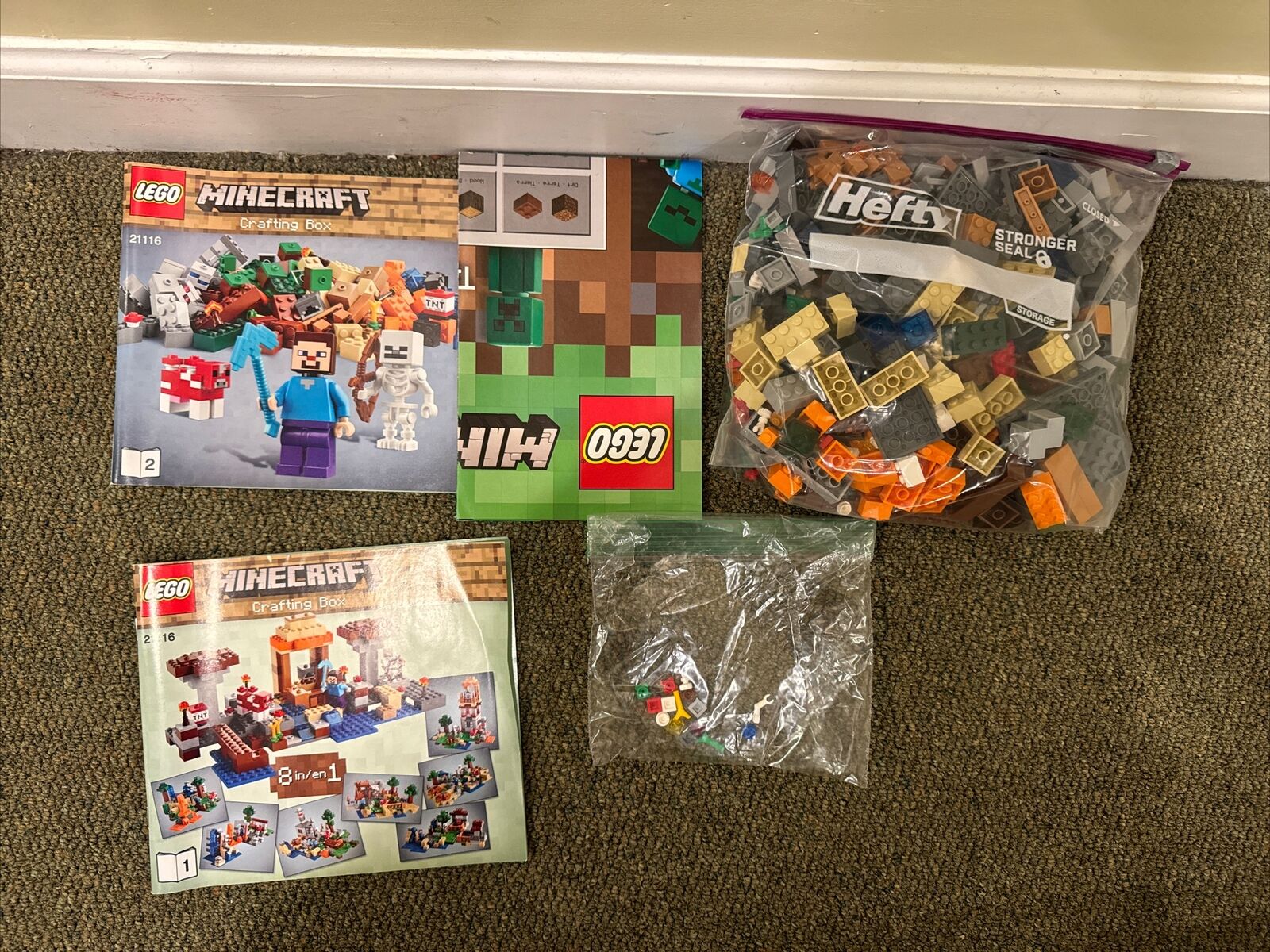 LEGO 21116 Minecraft Crafting Box  2014 100% Complete inventoried