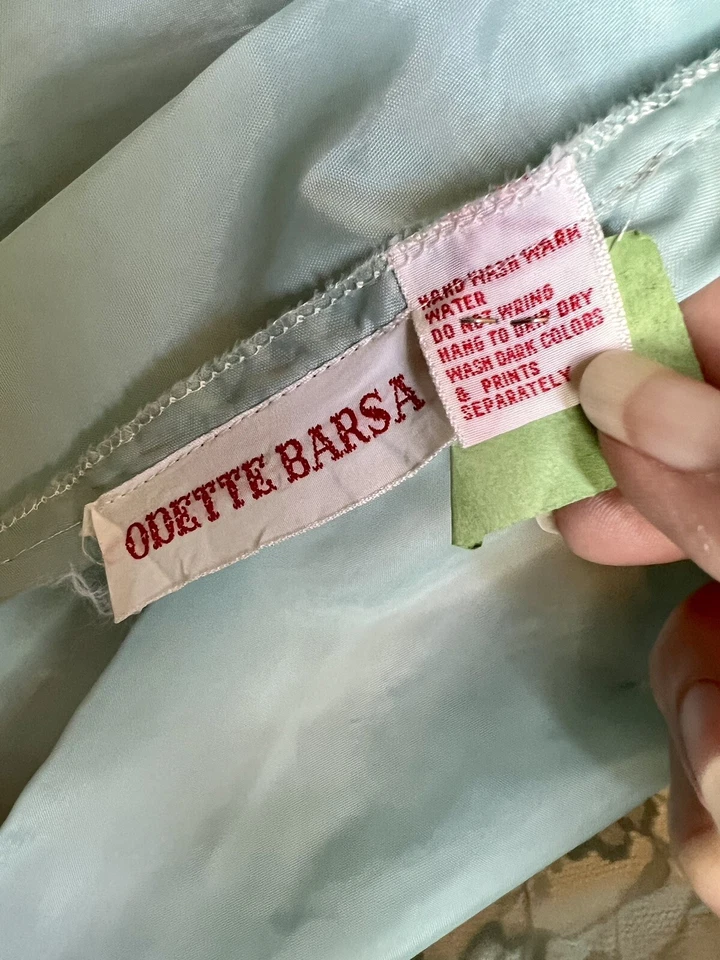 Bata/bata vintage Odette Barsa aguamarina y encaje talla S/M perfecto estado Foto 4 de 4