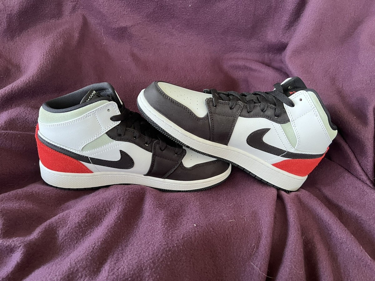Jordan 1 Mid Se White Black Red Spruce | eBay display picture 2