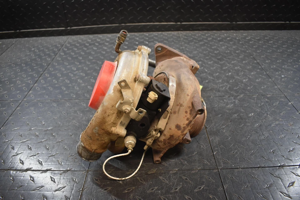 2006 - 2007 Chevy Silverado 2500HD Turbo for 6.6L Duramax Turbo Diesel Engine Foto 4 de 4