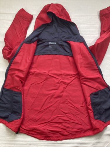 Reebok hooded polyester jacket (Red), Size Medium - Picture 4 of 4