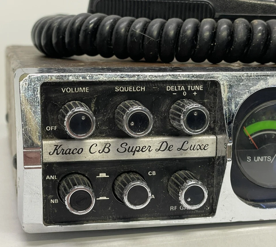 Vtg Kraco CB Super Deluxe w/ Microphone KCB-2330B De Luxe CB Radio Truck Van RV - Image 4 of 4